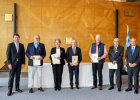 Gruppenfoto mit allen Geehrten und Staatssekretär Sandro Kirchner und Regierungspräsident Dr. Eugen Ehmann