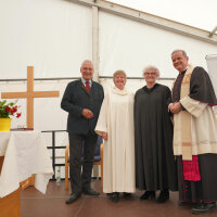 Gruppenbild: Minister und Geistliche