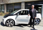 Innen- und Verkehrsminister Joachim Herrmann und Staatssekretär Gerhard Eck haben die neuen Elektrofahrzeuge ihres Ministeriums vorgestellt.