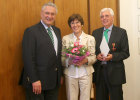 Ordensaushändigung am 3. April 2012 - Verdienstkreuz am Bande an Dipl.-Ing. Gerhard Kunze 
