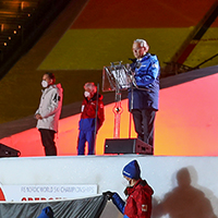 Innenminister Herrmann bei Rede vor Skischanze